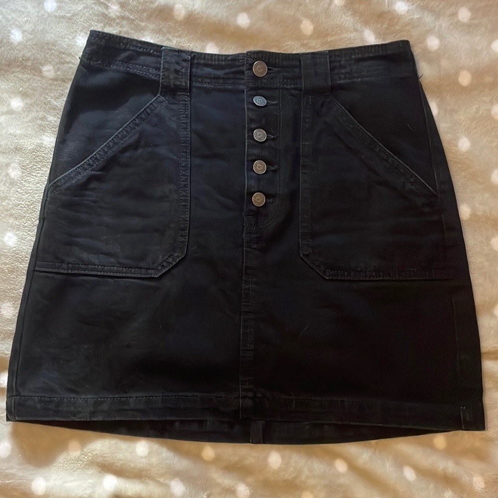 Like new! Hollister black jean skirt.